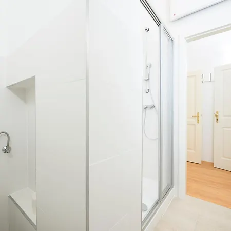 Central City Apartments Vienna Exterior photo